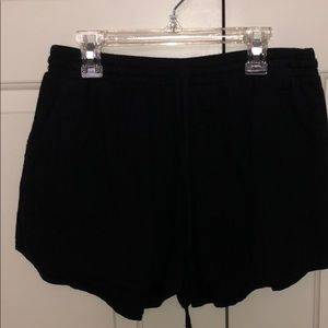 UNIVERSAL THREAD BLACK SHORTS